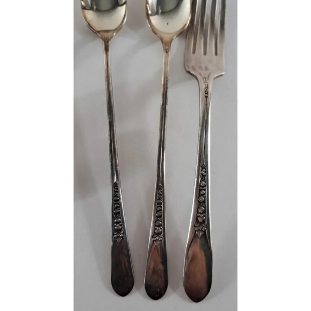Rogers Priscilla Lady Ann Silverplate Flatware Ice Tea Spoons Fork 12pc Elegant